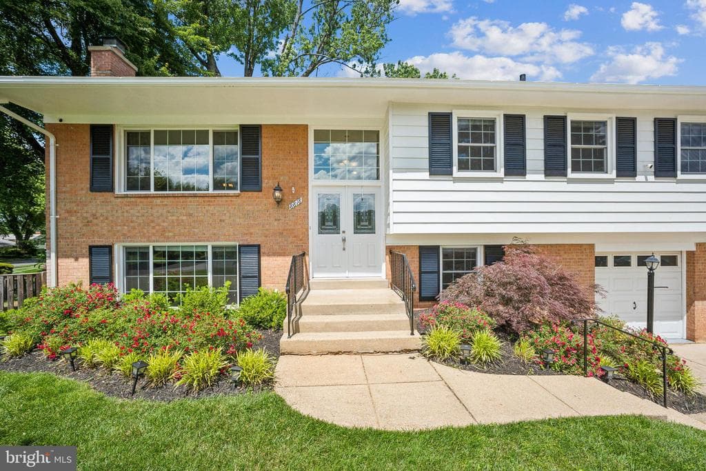 8818 Olympia Fields Lane photo 1