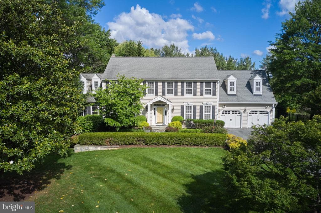 17628 Charity Lane photo 1