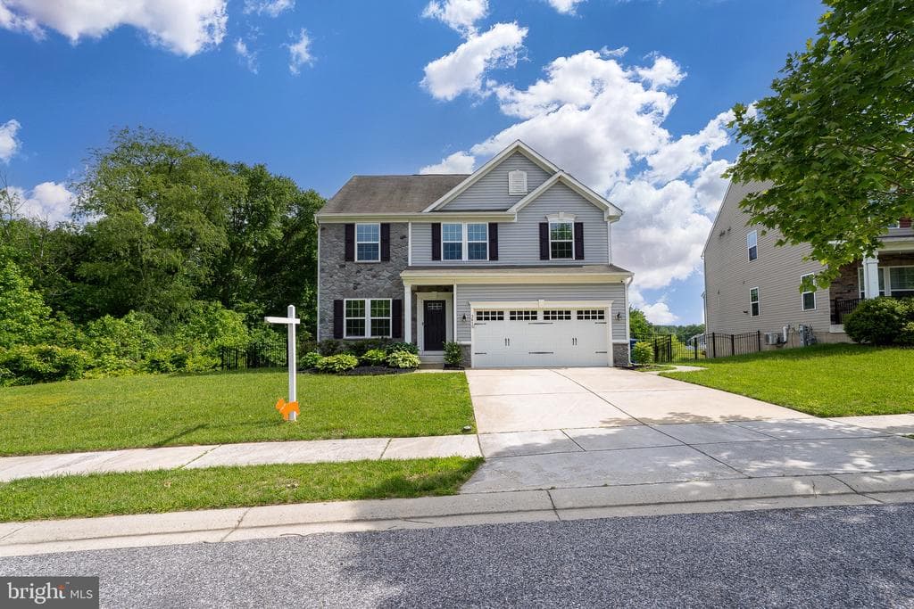 3615 Amber Way photo 1