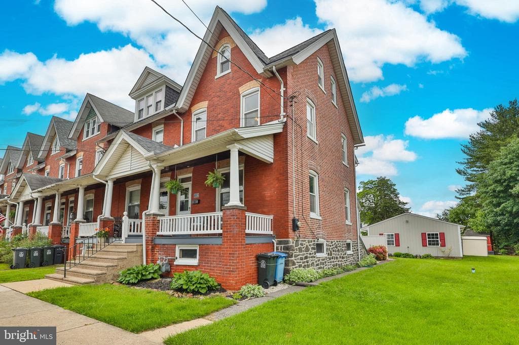 1116 Juniper Street photo 1
