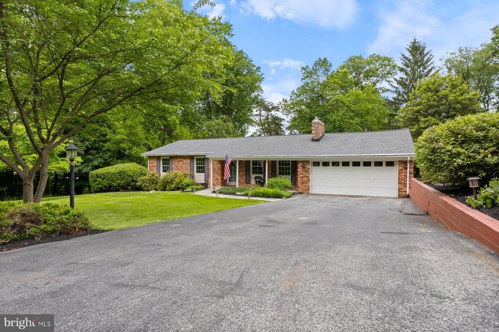 9933 Carillon Drive photo 1