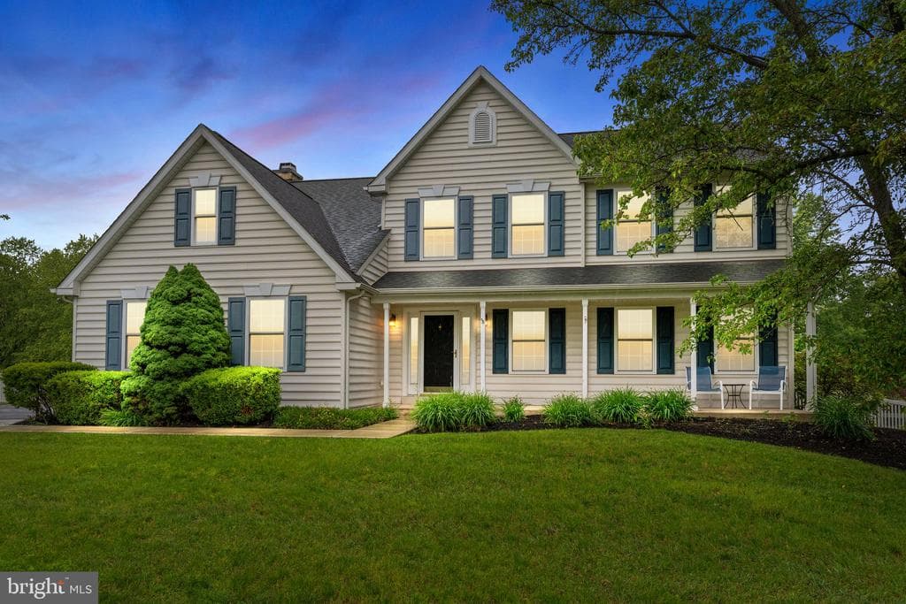 4585 Deep Creek Way photo 1