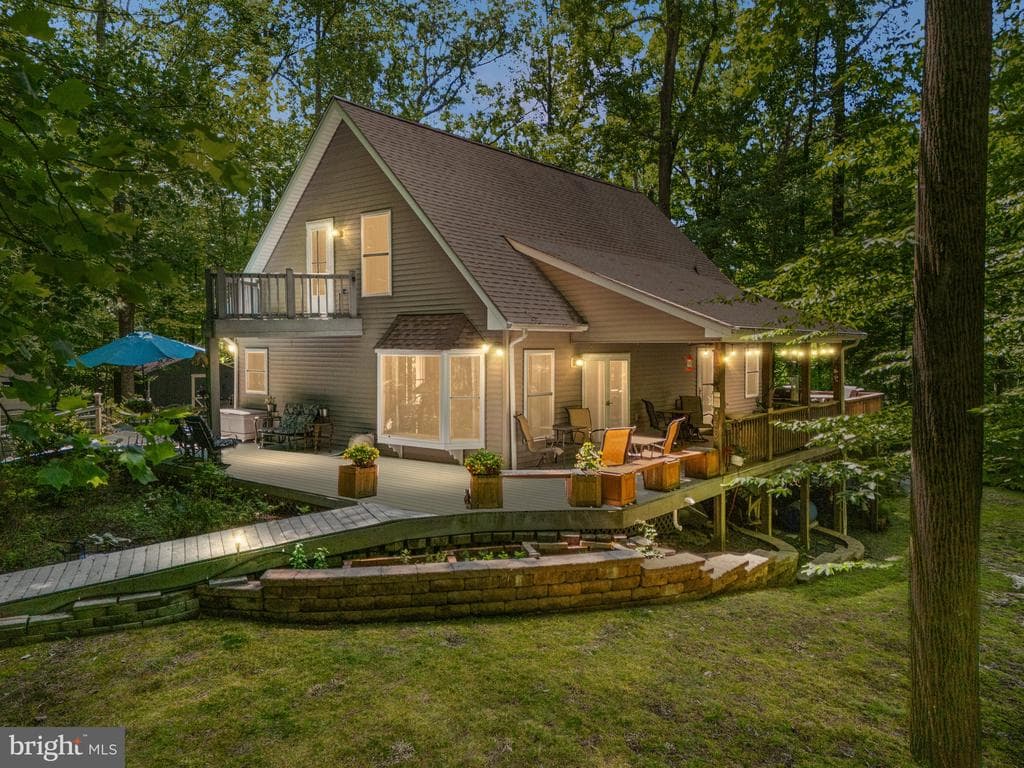 2755 Swamp Creek Road photo 1