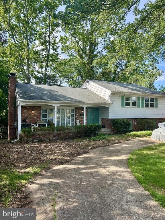 6306 Columbia Pike photo 1