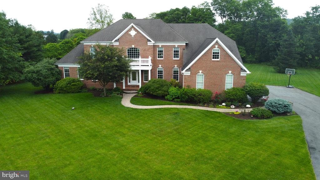 55 Forrest Stand Drive photo 1