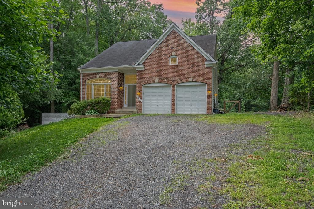 1811 Cherry Hill Road photo 1