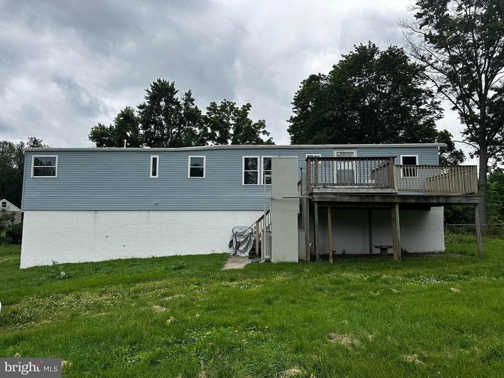 770 River Road photo 1