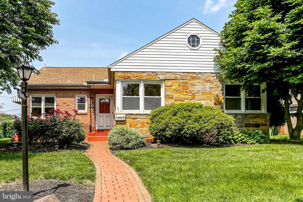 3805 Green Street photo 1