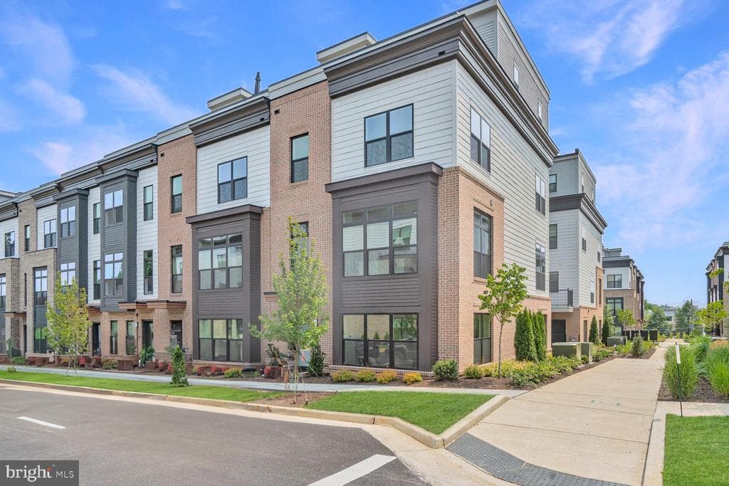 2117 Tysons Ridgeline Road #elevator Lot 73 photo 1