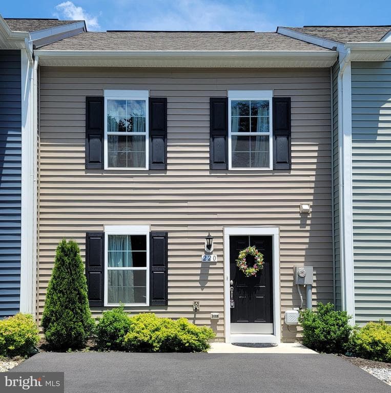 220 Scotch Pine Drive photo 1