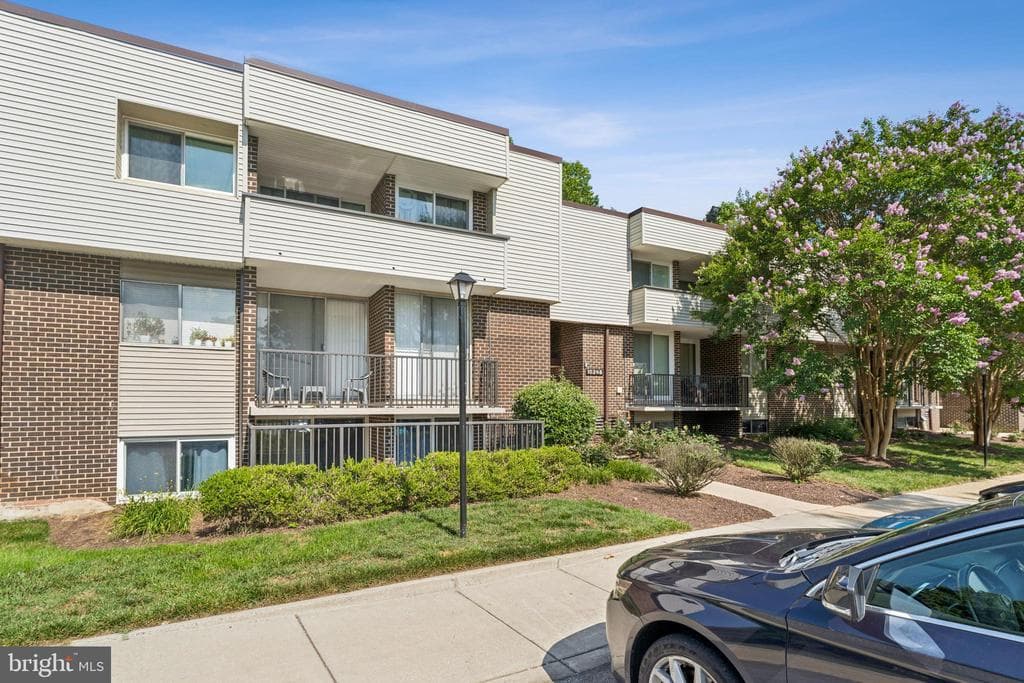 10248 Prince Place #23-203 photo 1