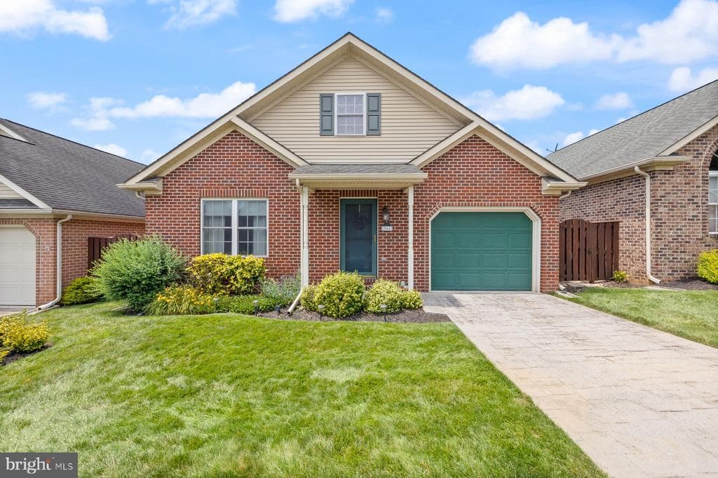 20447 Kings Crest Boulevard photo 1