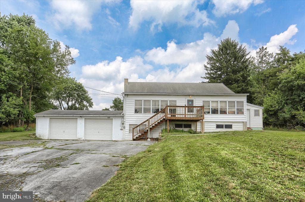 5960 Clover Road photo 1