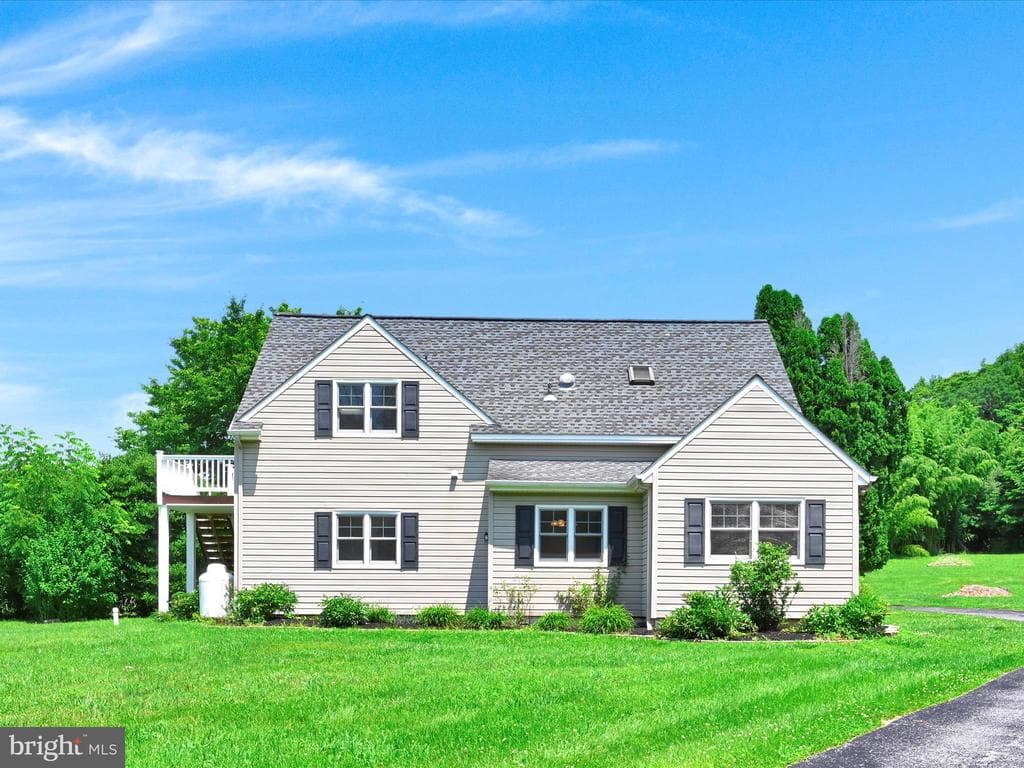 41 Elm Lane photo 1