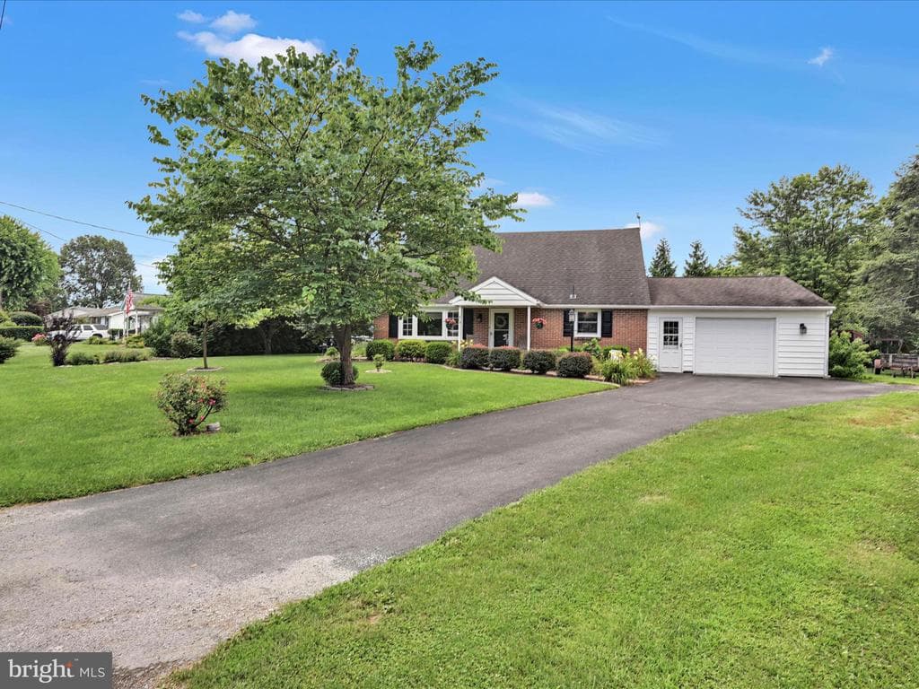 214 Reifsnyder Road photo 1