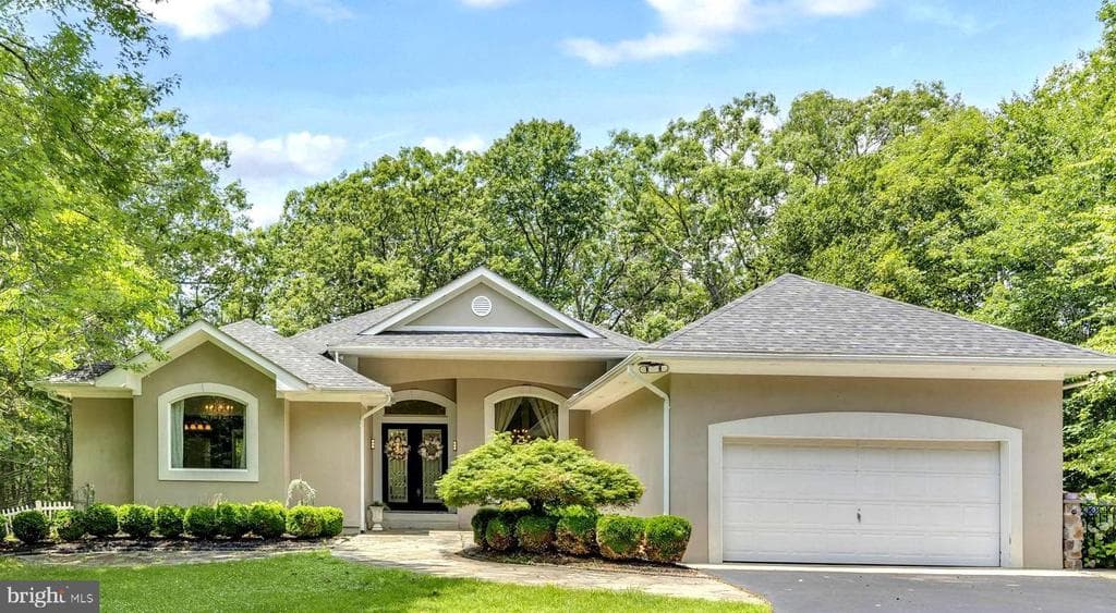 22909 Kimberly Court photo 1