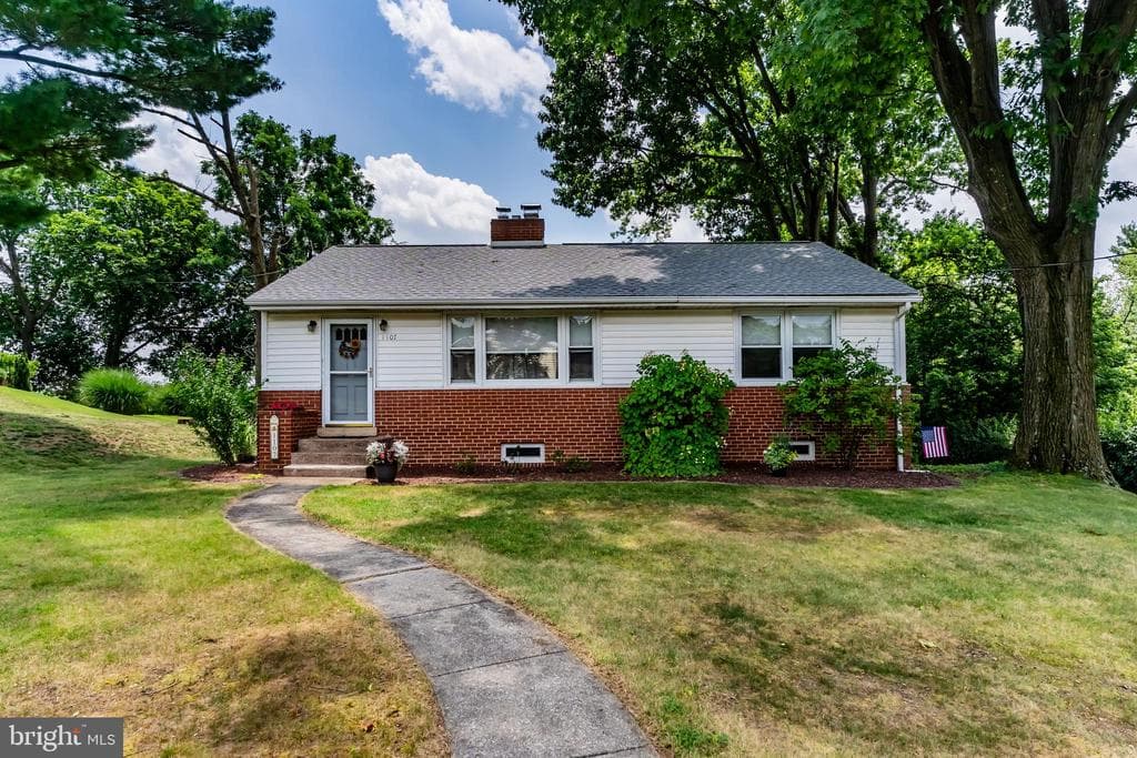 1107 Enterline Road photo 1