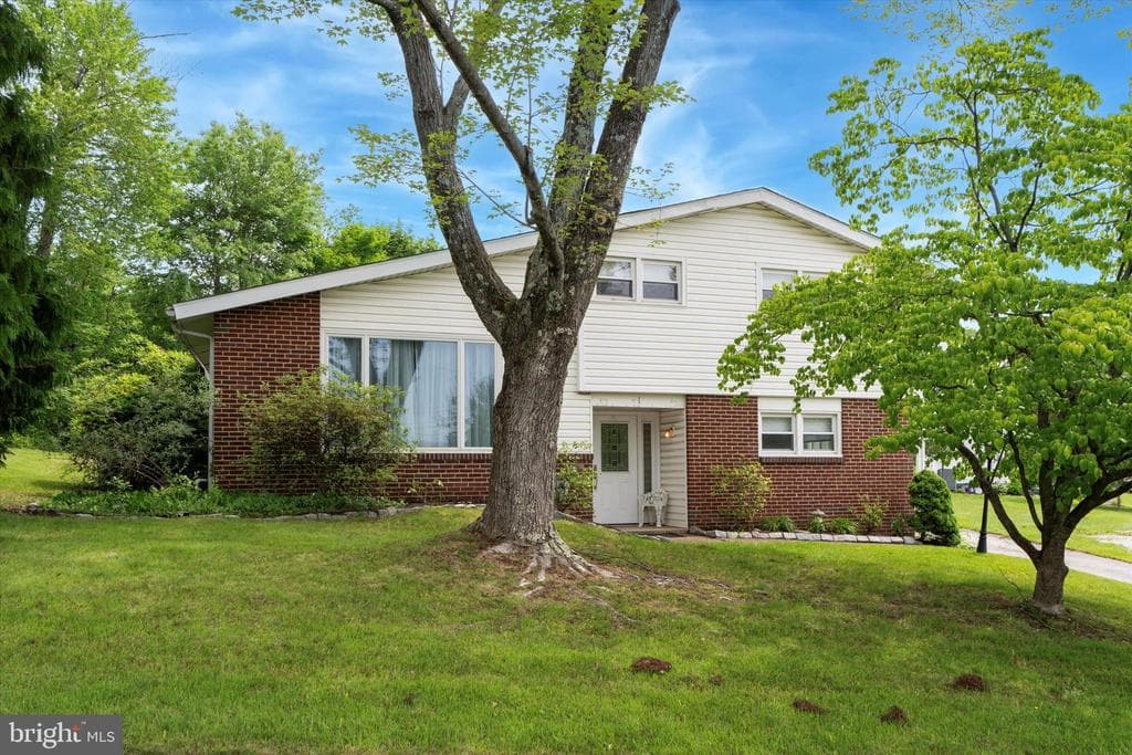 1 Plymwood Drive photo 1