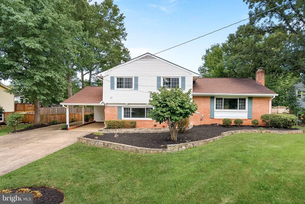 15018 Carlbern Drive photo 1