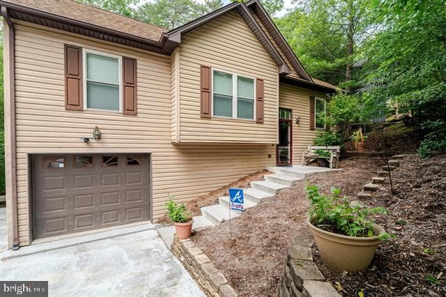 2973 Lanier Lane photo 1