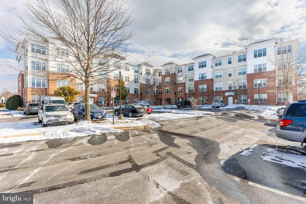 14241 Kings Crossing Boulevard #104 photo 1