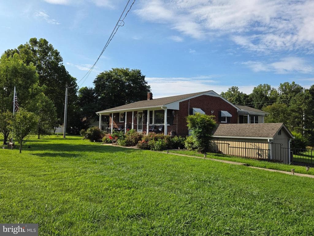 20530 Sparta Road photo 1