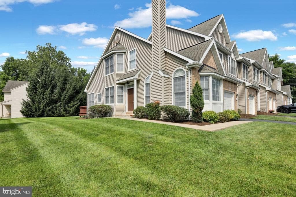 18 Wyomissing Court photo 1