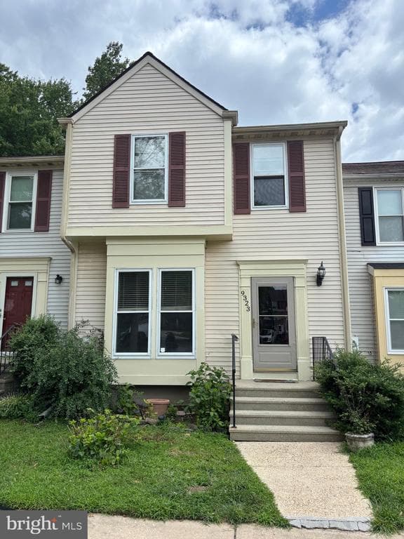 9323 Cabot Court photo 1