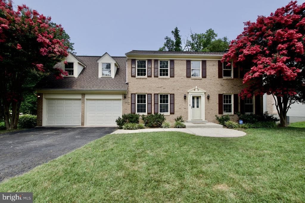 4006 Rainbow Glen Court photo 1