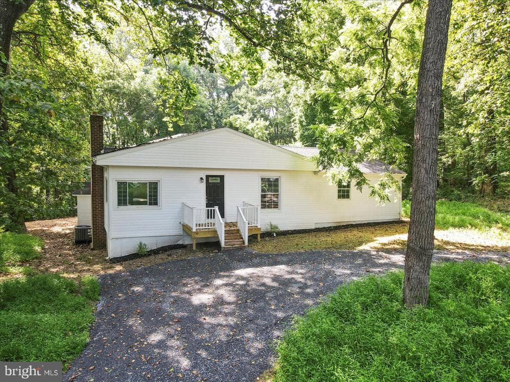 133 Beechwood Lane photo 1