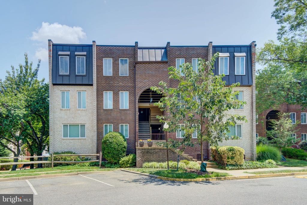 5040 7th Road S #301 photo 1