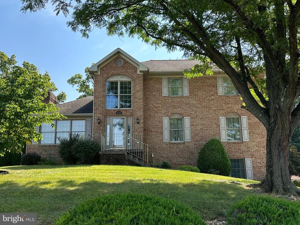 10744 Apple Tree Lane photo 1