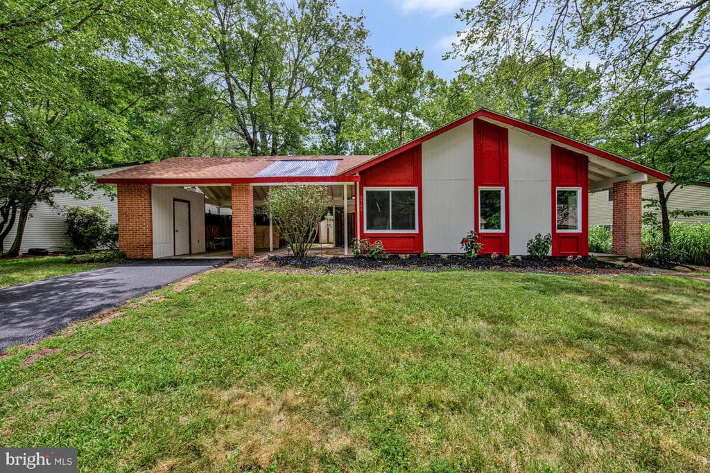 8704 Baskerville Place photo 1