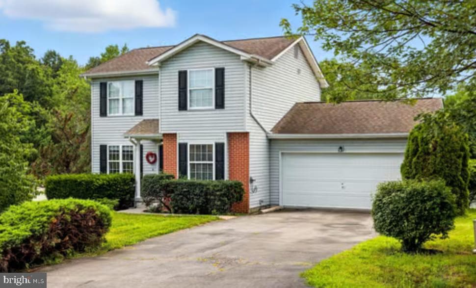 104 Primrose Place photo 1