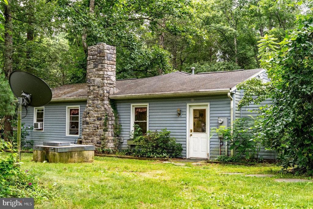 10523 Union Springs Road photo 1