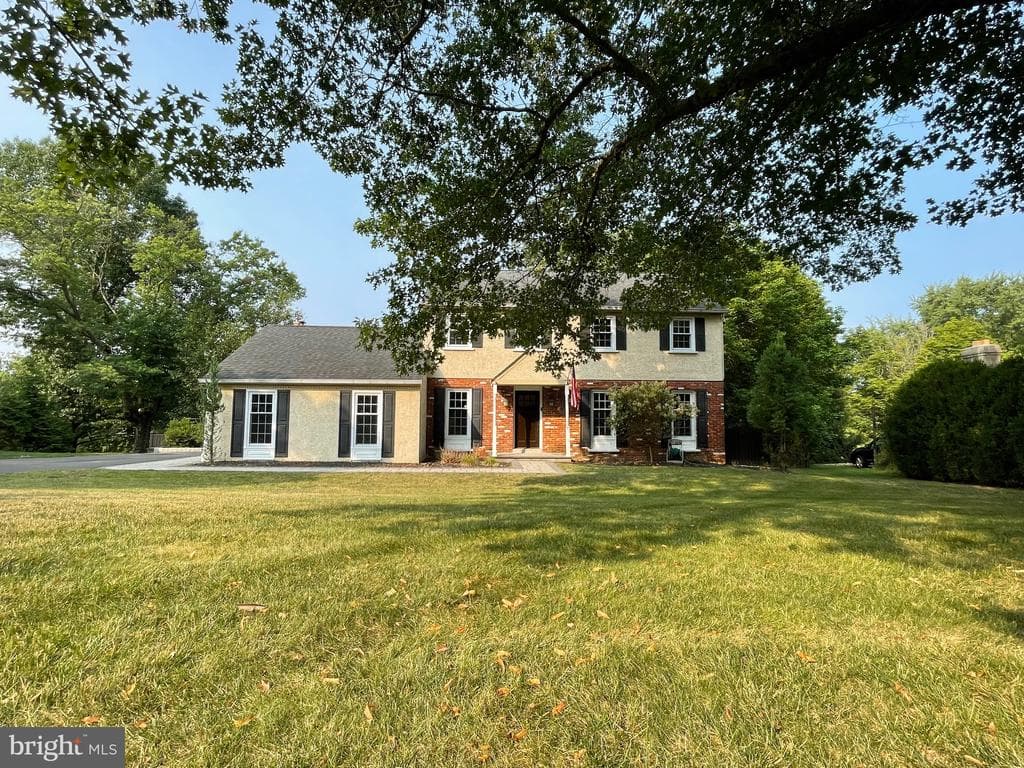 330 Haines Drive photo 1
