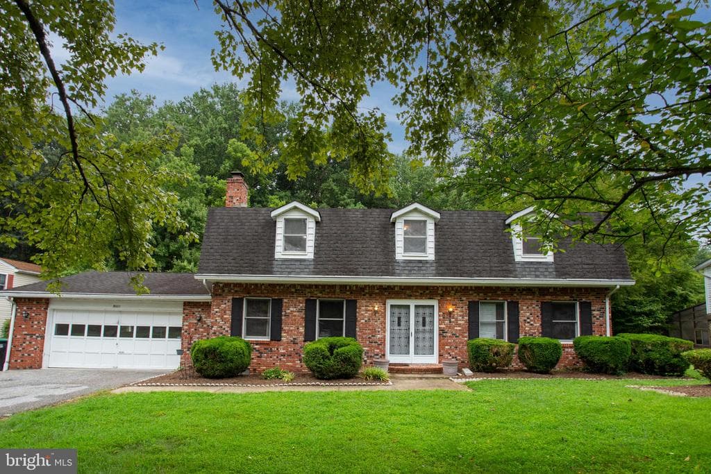 3084 Eutaw Forest Drive photo 1