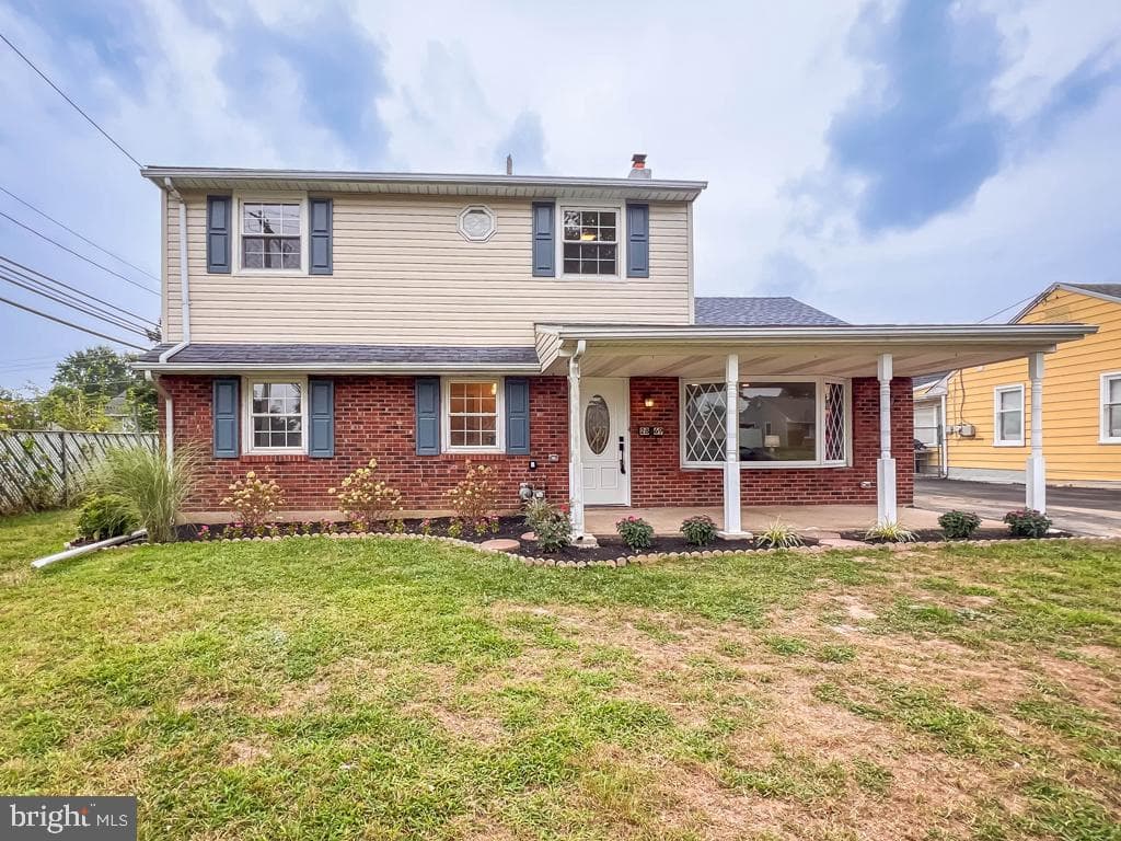 2869 Windsor Drive photo 1