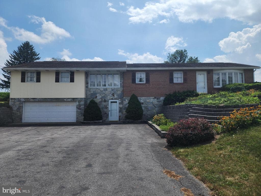 3290 Shermans Valley Road photo 1