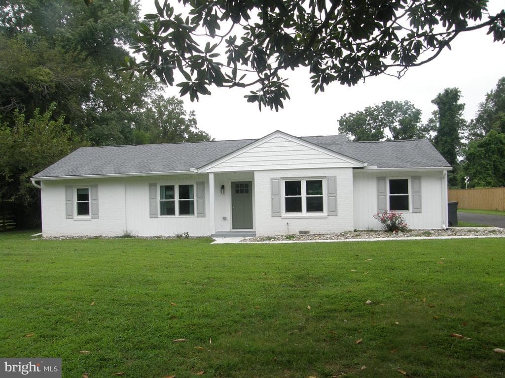 46080 E Sunrise Drive photo 1