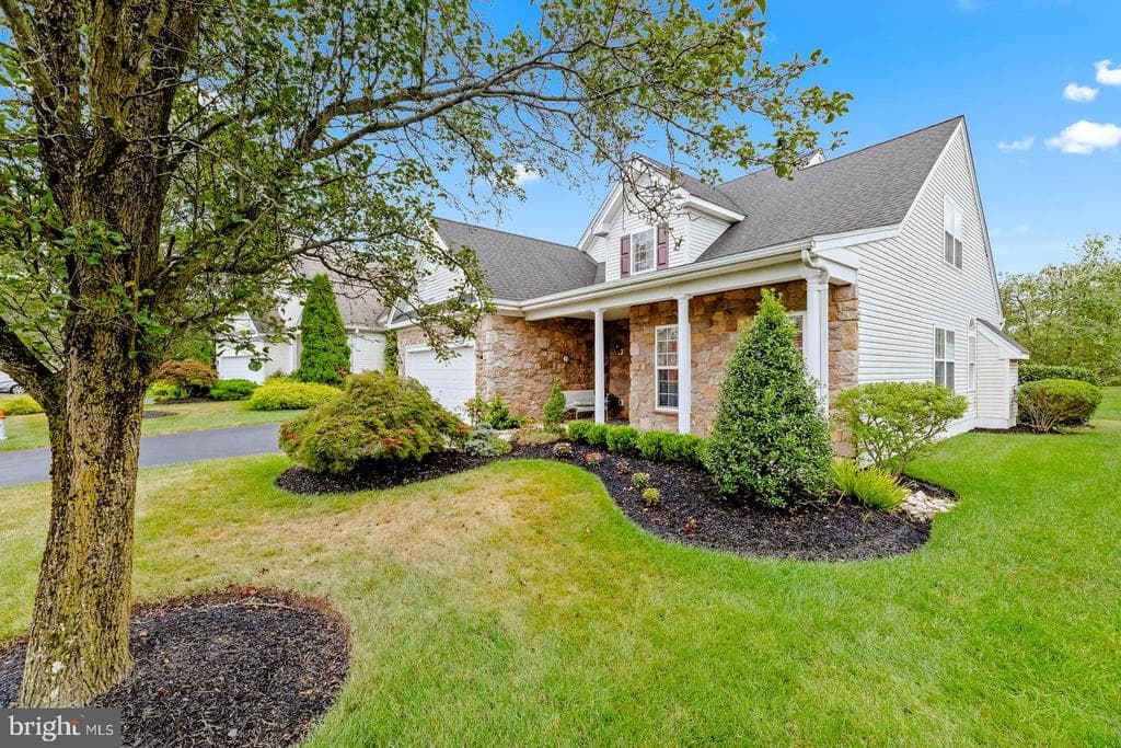 759 S Settlers Circle photo 1