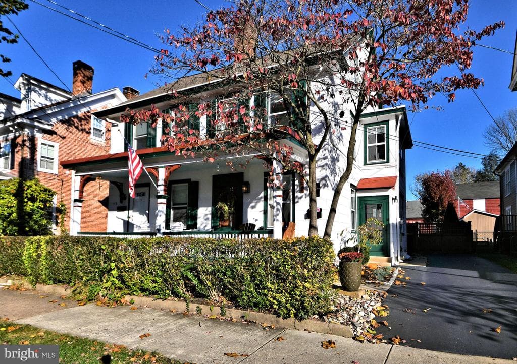 143 N State Street photo 1