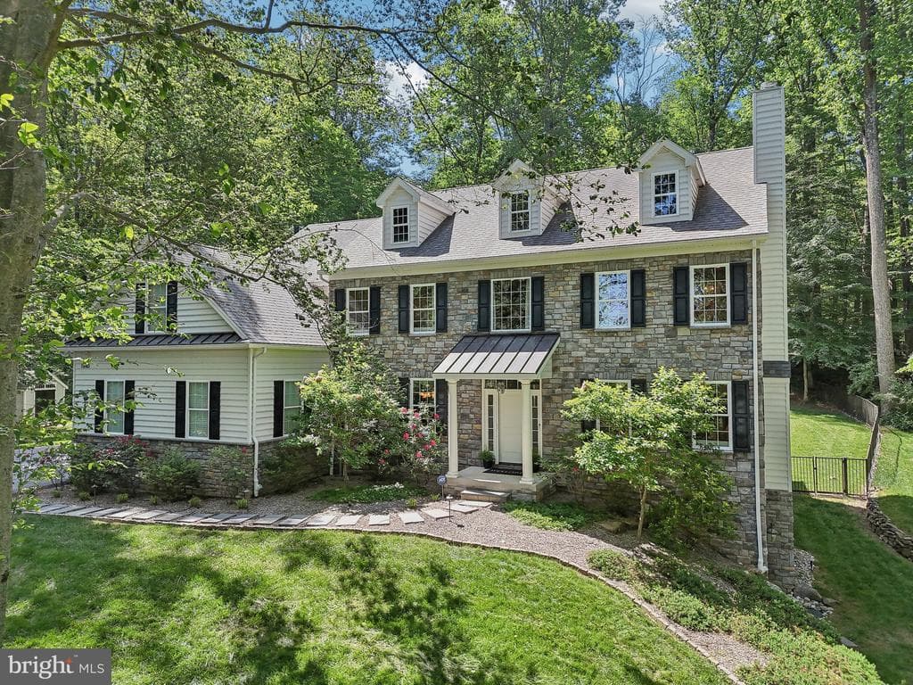 1640 Manley Road photo 1