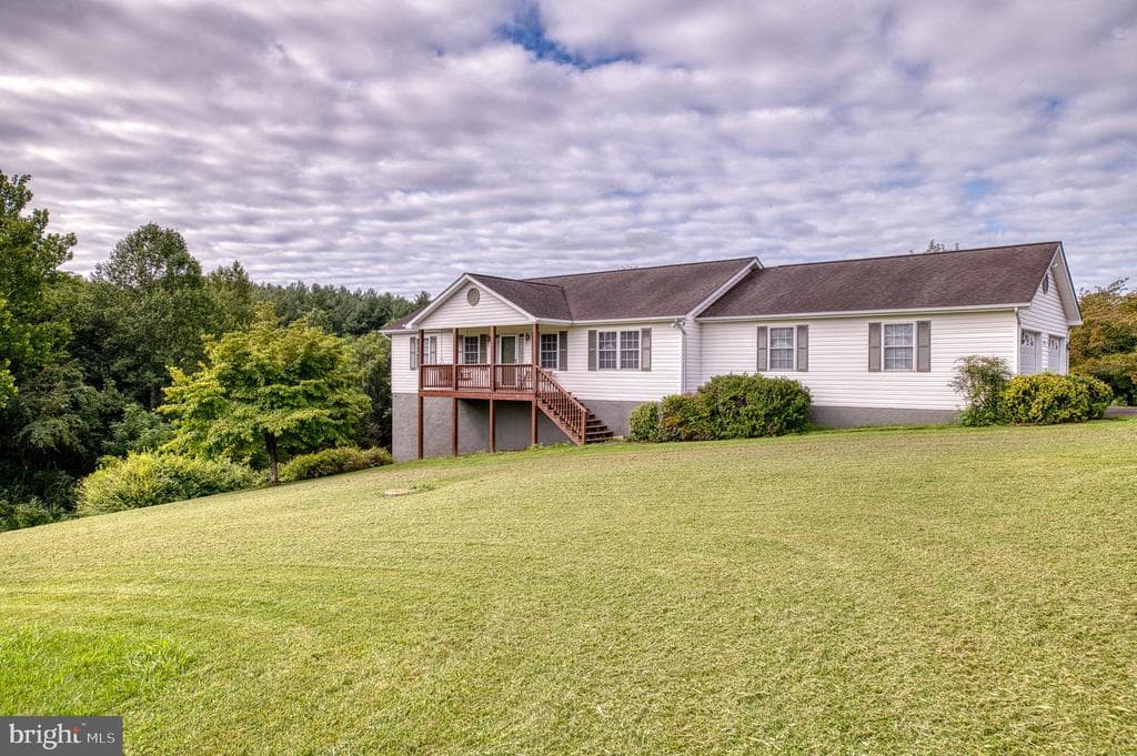 13151 Berry Lane photo 1