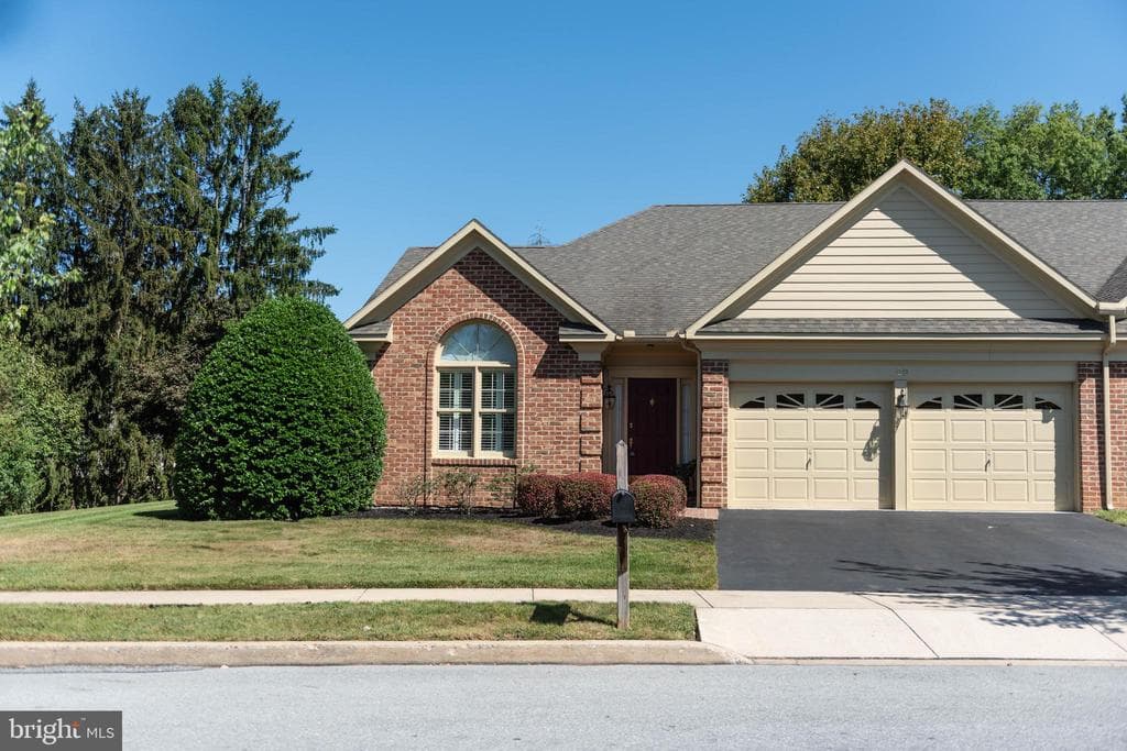 29 Almond Drive photo 1