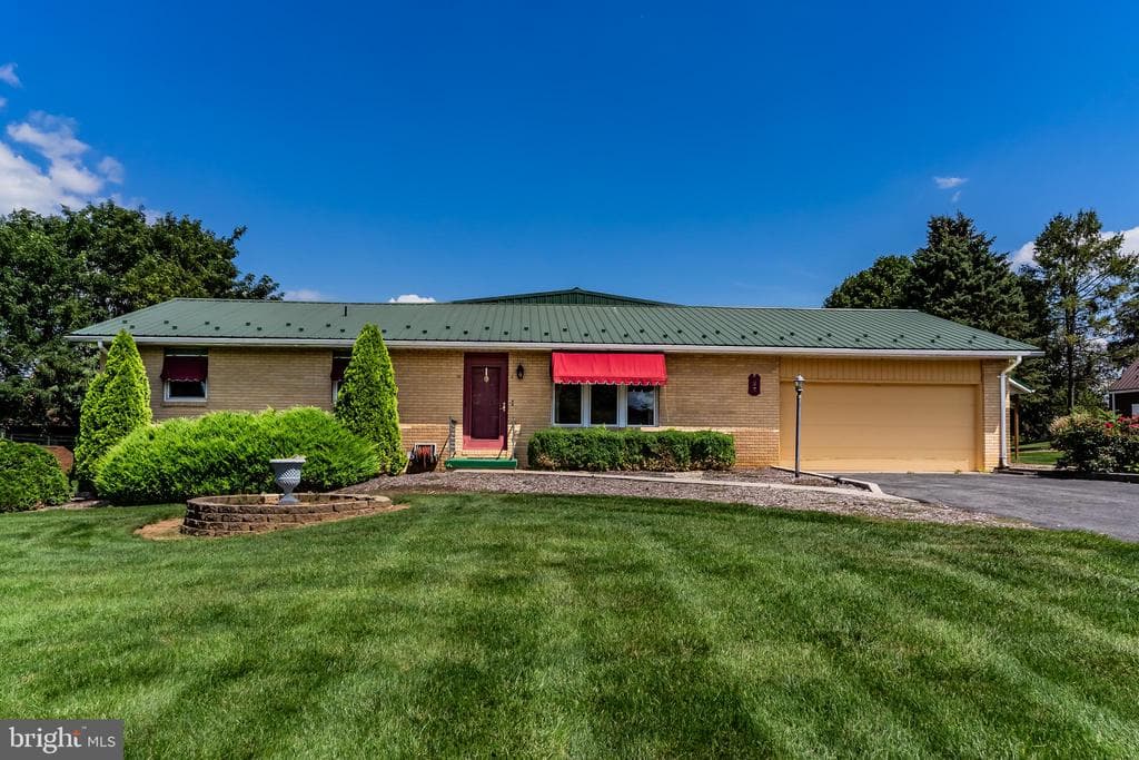 25 Lippizan Drive Drive photo 1