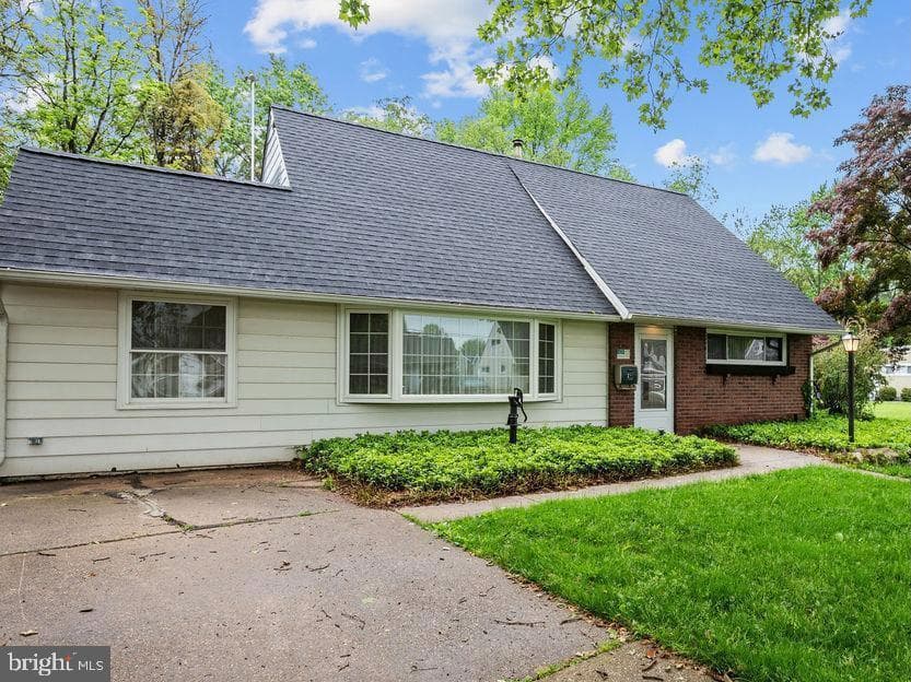 31 Kingwood Lane photo 1