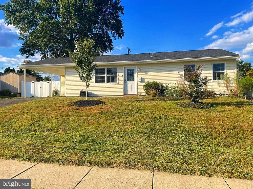 12 Tanglewood Lane photo 1