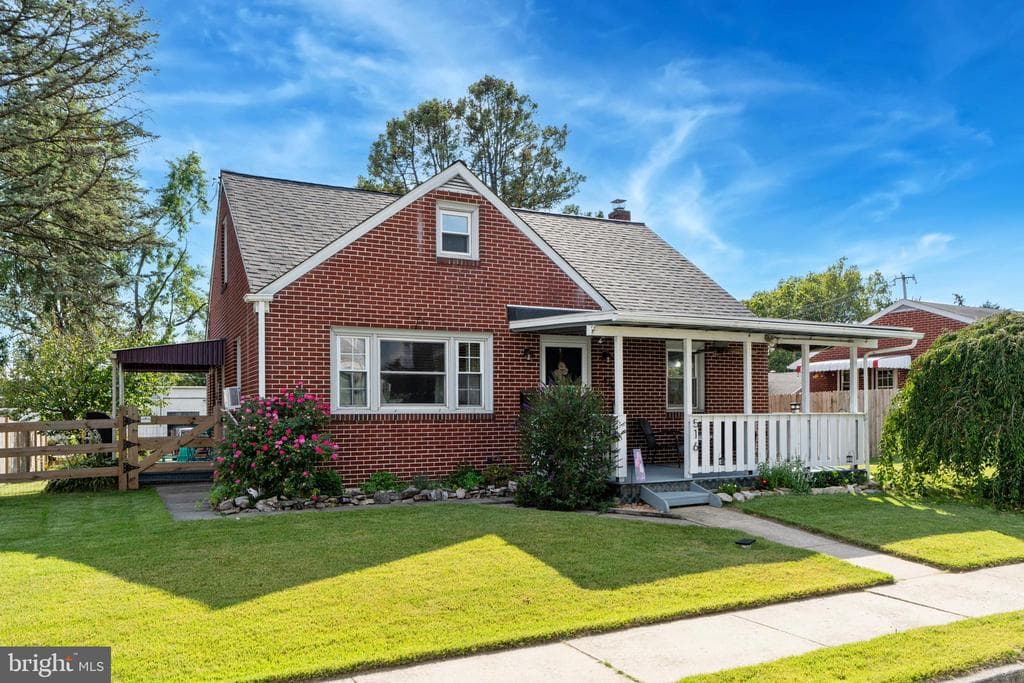 516 Ash Street photo 1