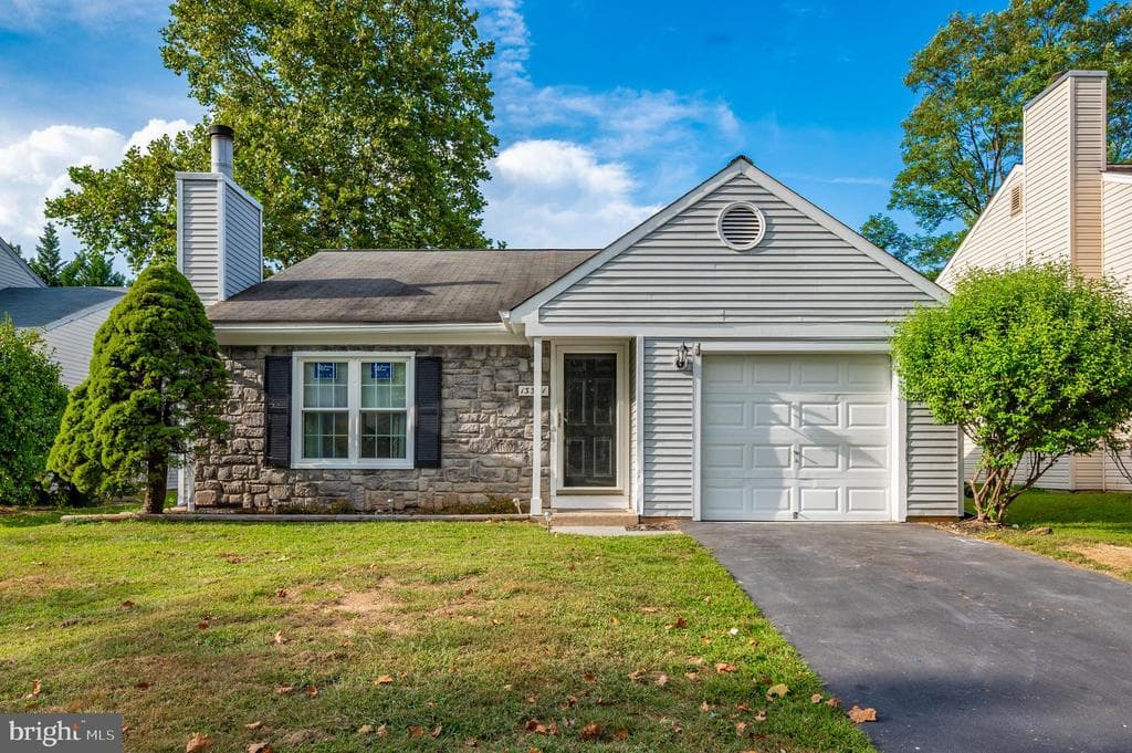 13321 Cloverdale Place photo 1
